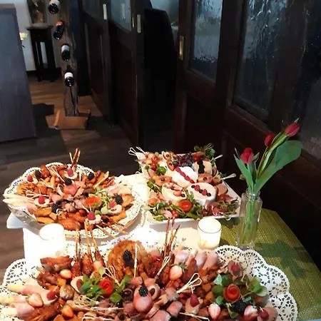 Guest house Restaurant Zum Wacholderhain 3*