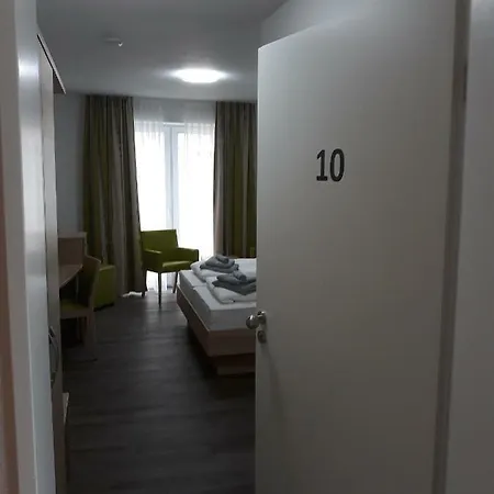 Restaurant Zum Wacholderhain Guest house