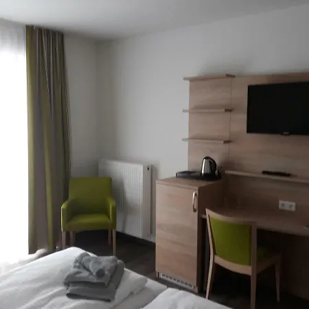 Restaurant Zum Wacholderhain 3*