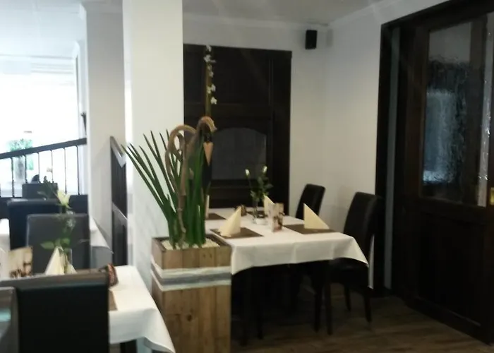 Гостевой дом Restaurant Zum Wacholderhain Хазелюнне